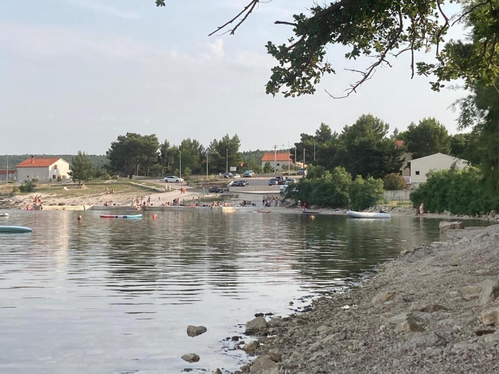 Apartmani Tanja Pridraga Bagian luar foto